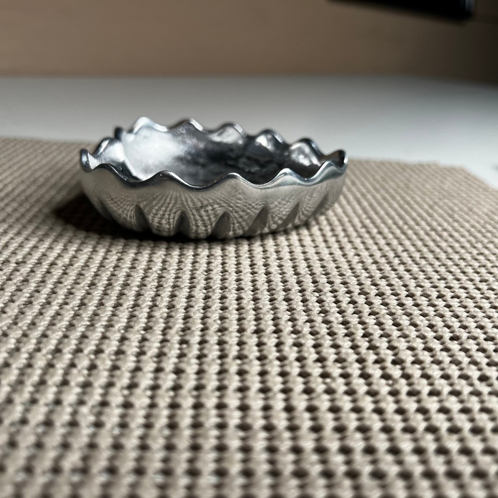 Vintage Heart Shaped Silver Metal Trinket Dish Scalloped Shell Ribbed Ring Bowl